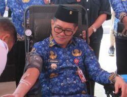 Bupati Minut Joune Ganda Ikut Donor, Di Momen Hari Donor Darah Sedunia