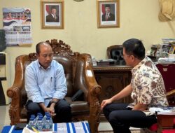 Bupati Minut Joune Ganda Lakukan Bimbingan Disertasi di Kampus IPDN