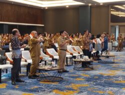 Joune Ganda Sampaikan Pesan Ini ke Ratusan Hukum Tua, Novly Wowiling Jadi Moderator